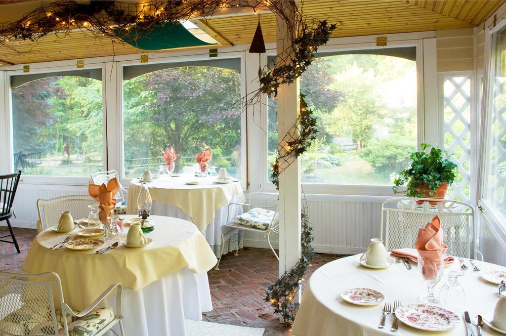 Stockbridge Country Inn (Adults Only) Екстериор снимка
