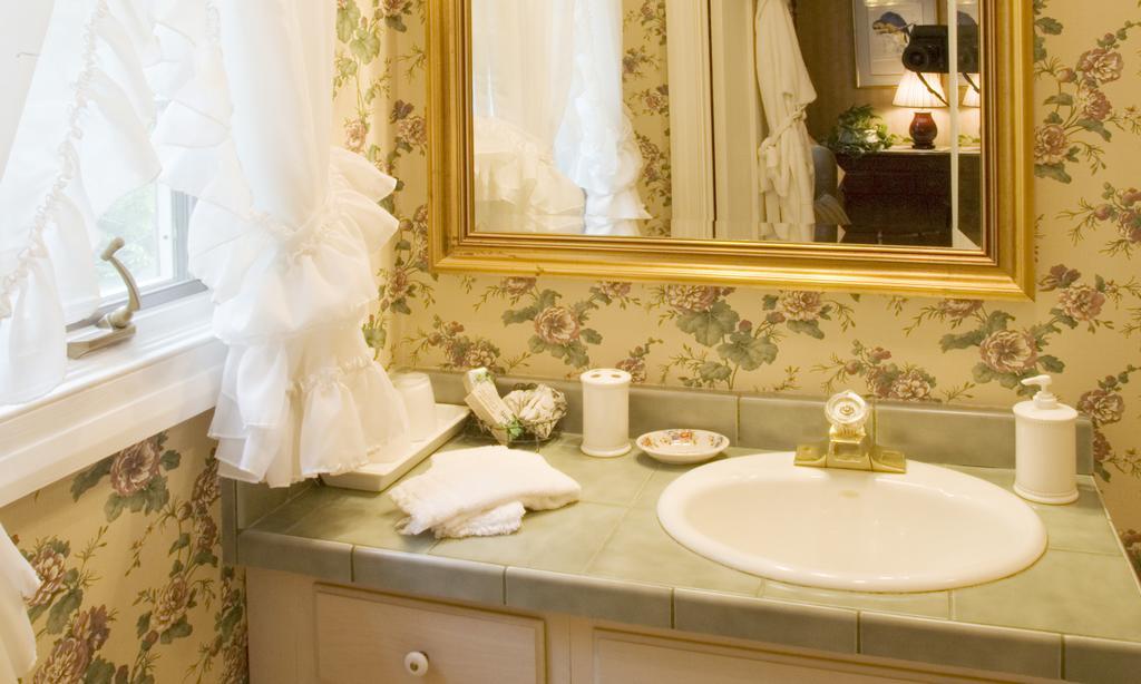 Stockbridge Country Inn (Adults Only) Екстериор снимка