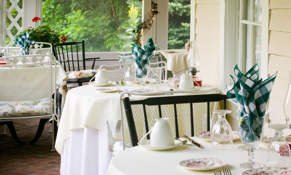 Stockbridge Country Inn (Adults Only) Екстериор снимка