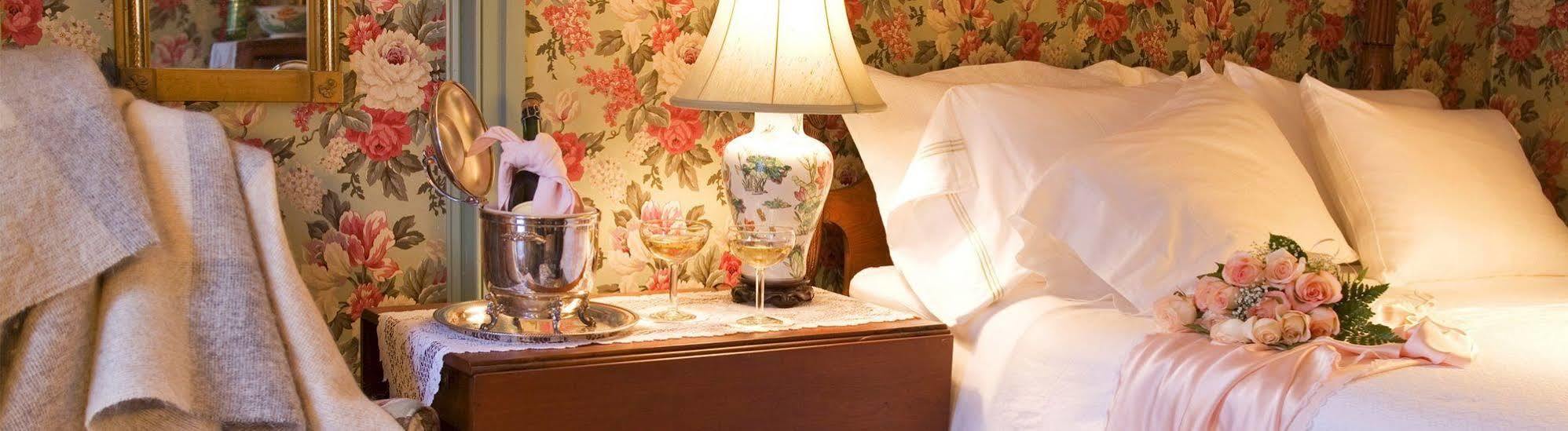 Stockbridge Country Inn (Adults Only) Екстериор снимка